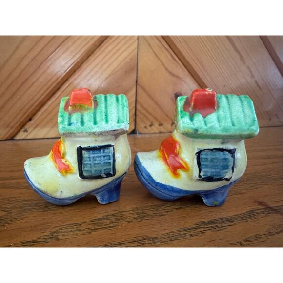 Other Other - Vintage Japan Old Mother Hubbard Shoe Salt & Pepper Shakers MCM